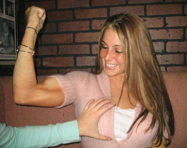 자 한번 만지게 해줄게