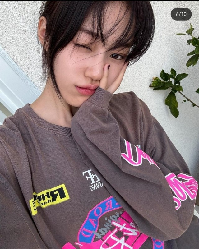 배우 노윤서 인스타 셀카 얼굴