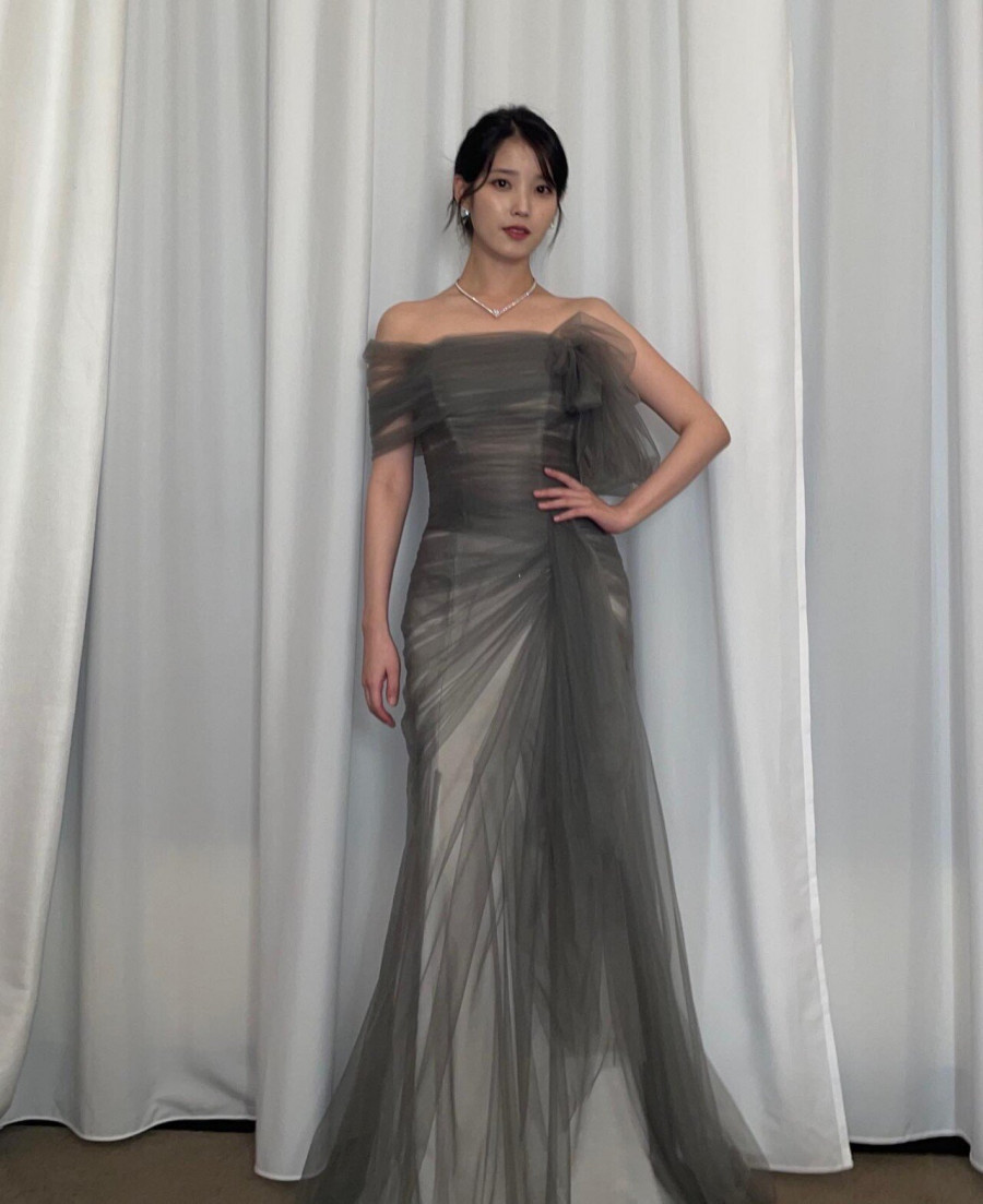 아이유 칸에서 찍은 셀카