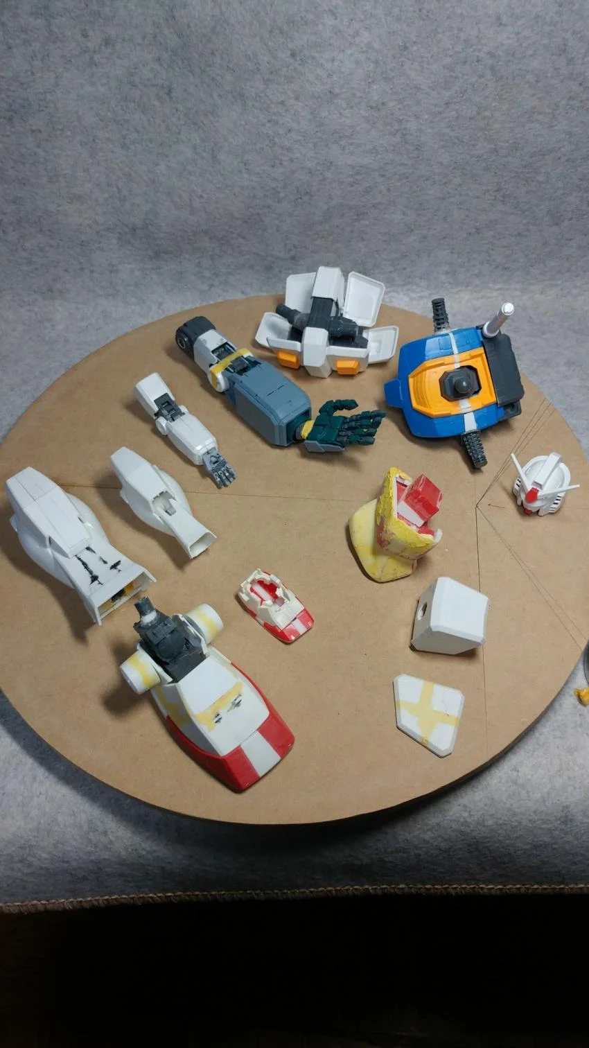 건담 비율이 왜이럼ㅋㅋㅋ개못만들었네 ㅋㅋㅋ