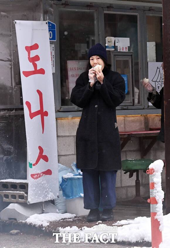 김민희 도나스 맛집 방문