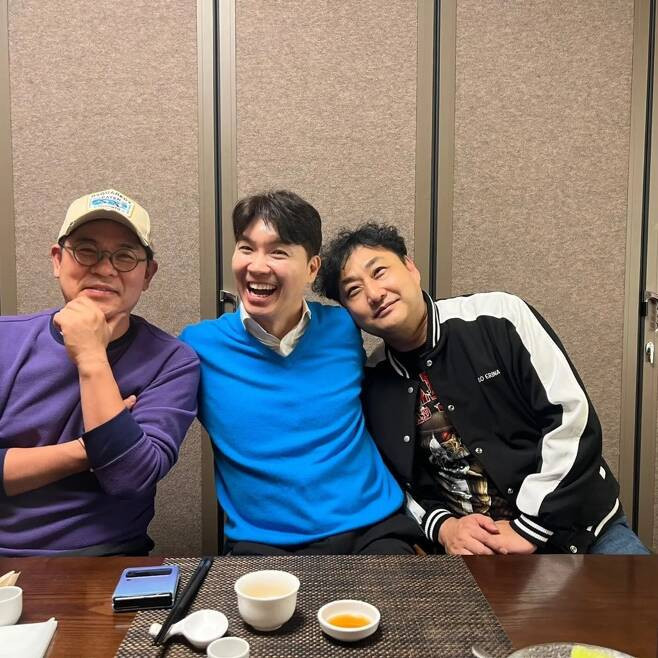 23살 연하 일반인과 결혼소식 뜬 박수홍 청첩장 공개